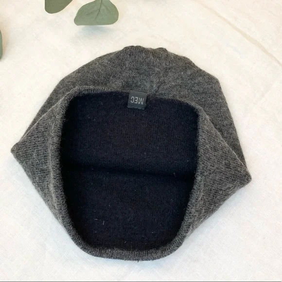 MEC Reversible Toque - Picture 4 of 7